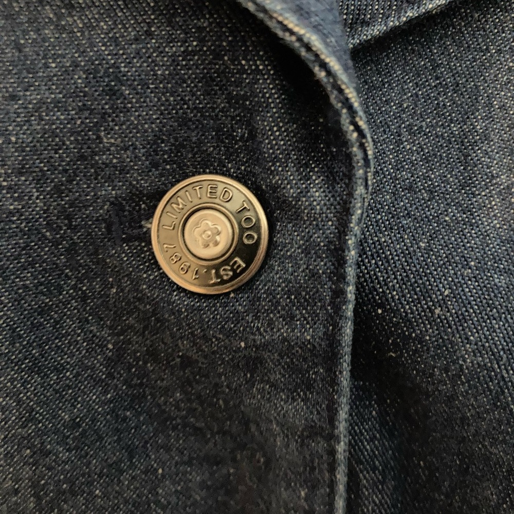 EUC Vintage LIMITED TOO long length denim jacket. Size XL/3J - Picture 3 of 4